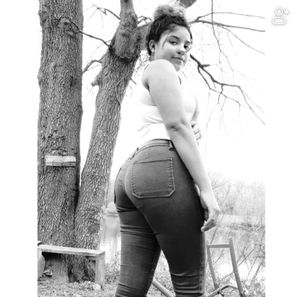 Meet your Posher, Daniela